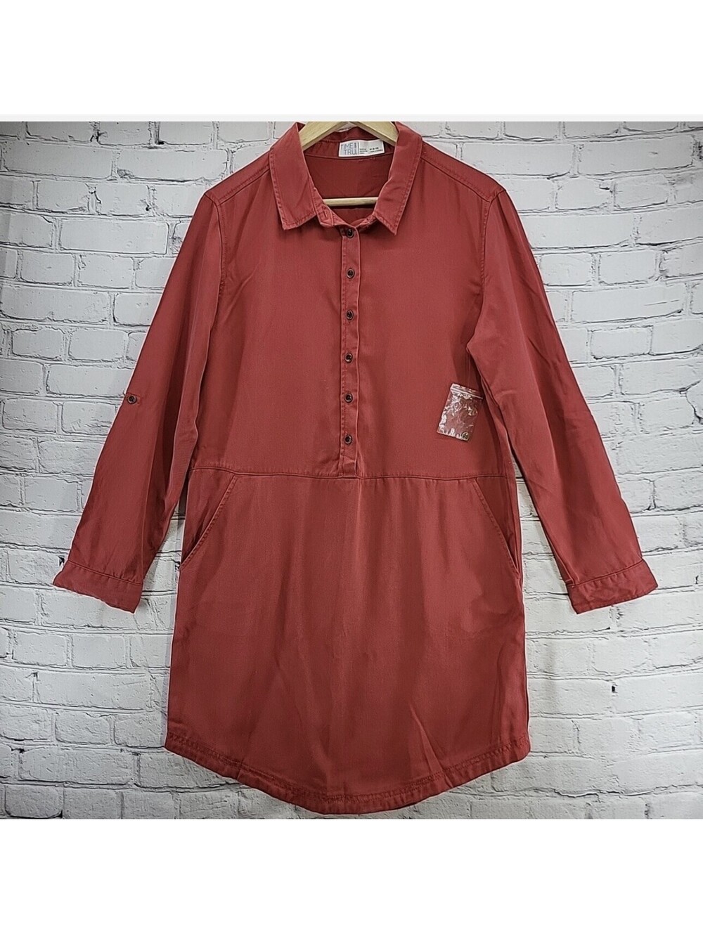 Time and Tru Women's Red Solid Shirt Dress Collared Button Pockets L Lyocell